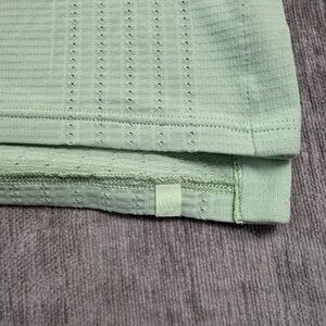 Lululemon Green workout top